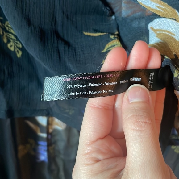 UO Lohi Sheer Floral Wrap Maxi Romper - Picture 10 of 10